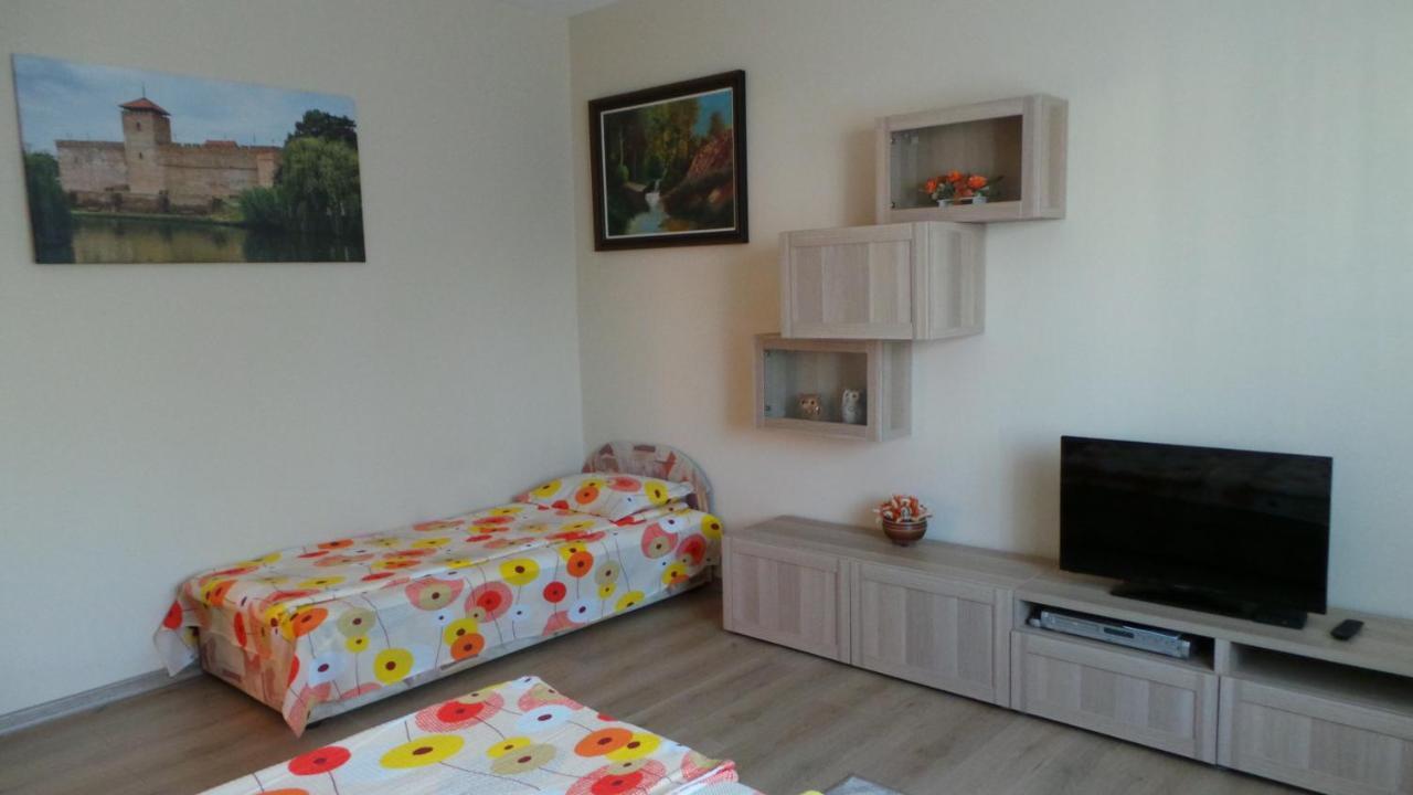 Rozalia Apartman Gyula Exterior photo